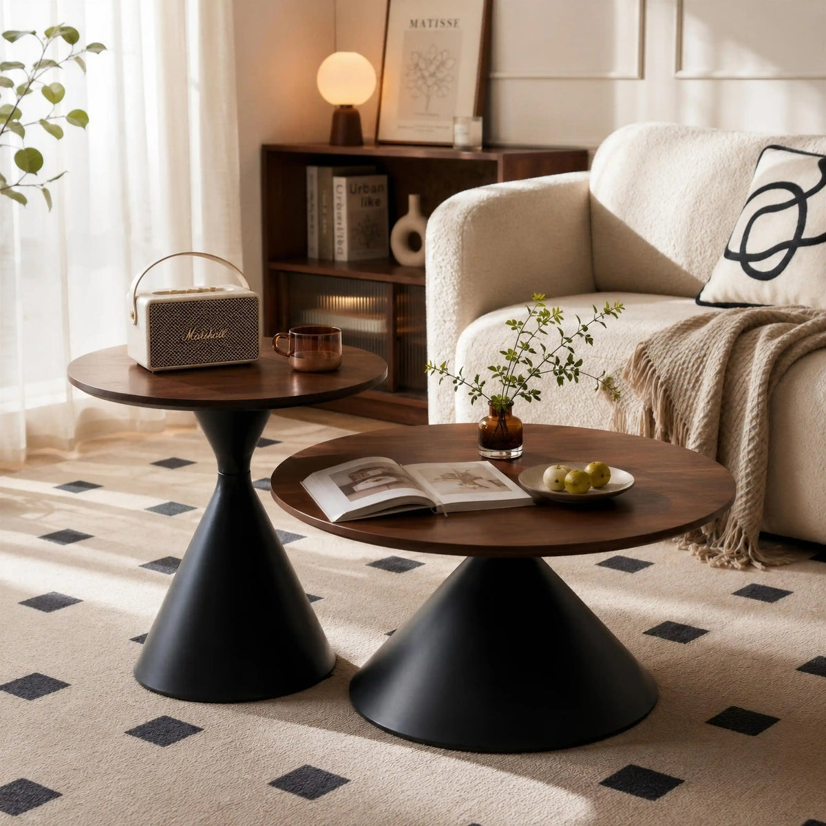Duo tables basses rondes NESTA effet bois walnut et base noire